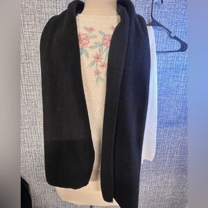 Geoffrey Beene Black Polyester Garment